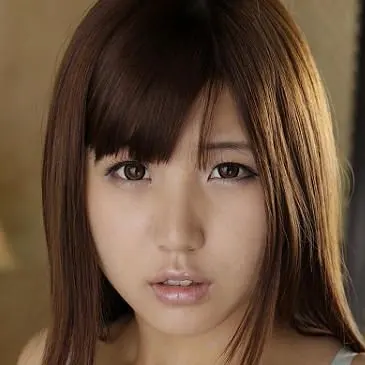 Ribon Shiiya (椎谷愛結) AV actress profile photo